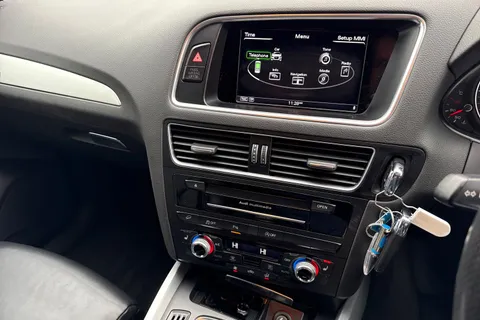 43 of 61 for Audi Q5 2.0 TDI S line Plus quattro Euro 6 (s/s) 5dr