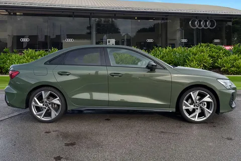 PN25JBU Audi A3 Black Edition 35 TFSI  150 PS S tronic Thumbnail #4