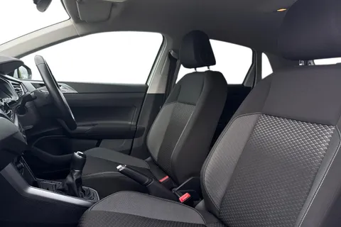 NU71SFE Volkswagen Polo 1.0 TSI 95 Active 5dr Thumbnail #11