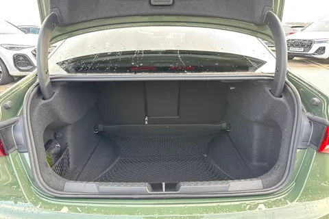 PN25JBU Audi A3 Black Edition 35 TFSI  150 PS S tronic Thumbnail #10