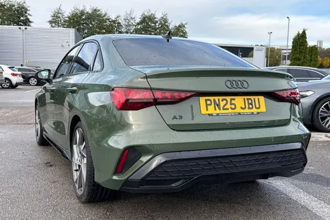 PN25JBU Audi A3 Black Edition 35 TFSI  150 PS S tronic Thumbnail #16