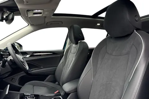 DC25PYP Volkswagen Tiguan 1.5 TSI eHybrid 204PS Elegance 5dr DSG ⭐Sunroof, Towbar, Keyless ⭐ Thumbnail #11