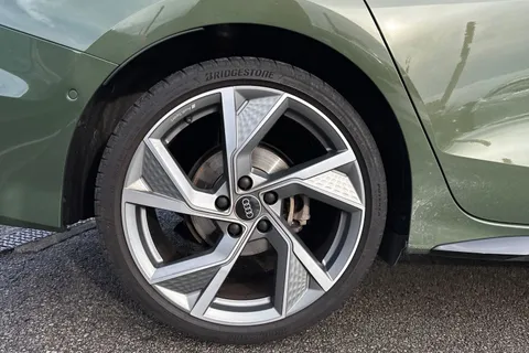 PN25JBU Audi A3 Black Edition 35 TFSI  150 PS S tronic Thumbnail #23