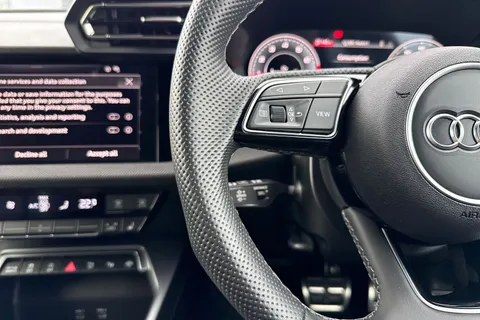 PN25JBU Audi A3 Black Edition 35 TFSI  150 PS S tronic Thumbnail #31