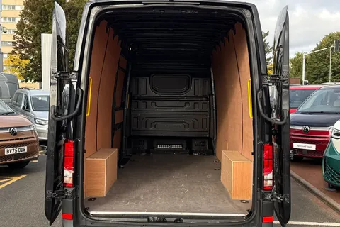 BV74TYY Volkswagen Crafter 2.0TDI 140PS CR35 LWB Commerce Plus Thumbnail #7