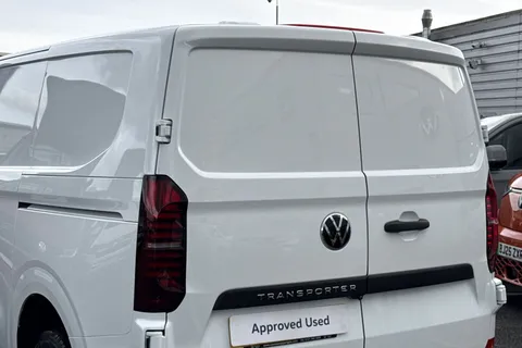 BV25RZM Volkswagen Transporter Commerce Plus 2.0 TDI 110 PS 6sp Manual Thumbnail #31