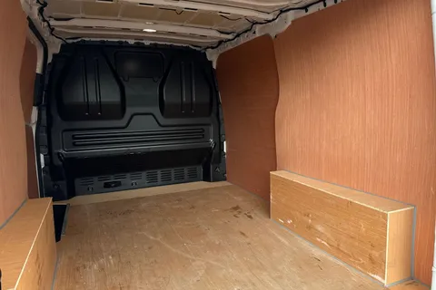 BV25RZM Volkswagen Transporter Commerce Plus 2.0 TDI 110 PS 6sp Manual Thumbnail #41