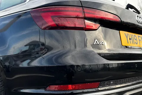 YH19FNS Audi A4 Avant Avant S line 35 TFSI 150 PS S tronic Thumbnail #8