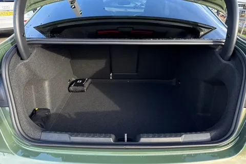 PK25ULA Audi A3 Black Edition 35 TFSI 150 PS S tronic Thumbnail #8