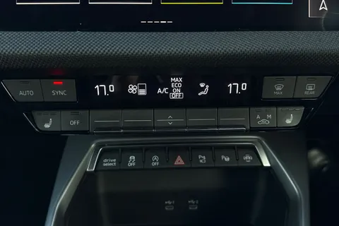 PK25ULA Audi A3 Black Edition 35 TFSI 150 PS S tronic Thumbnail #23