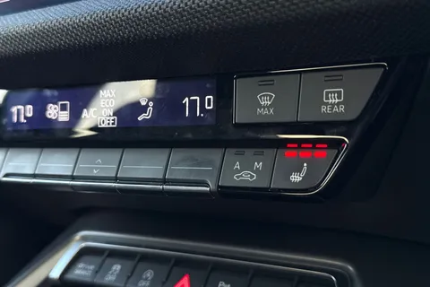 PK25ULA Audi A3 Black Edition 35 TFSI 150 PS S tronic Thumbnail #41