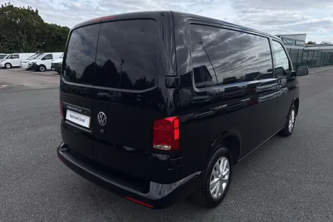 DG74CXY Volkswagen Transporter 2.0 TDI 110 Highline Van Thumbnail #31