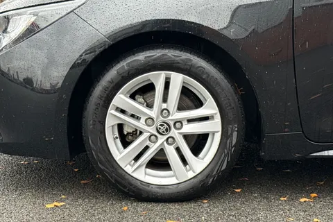 GY72EVN Toyota Corolla 1.8 VVT-h Icon CVT Euro 6 (s/s) 5dr Thumbnail #14