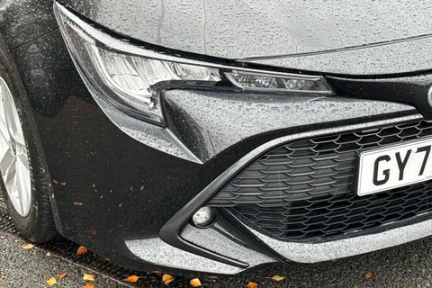 GY72EVN Toyota Corolla 1.8 VVT-h Icon CVT Euro 6 (s/s) 5dr Thumbnail #26