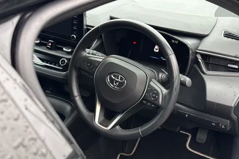 GY72EVN Toyota Corolla 1.8 VVT-h Icon CVT Euro 6 (s/s) 5dr Thumbnail #30