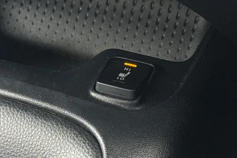 GY72EVN Toyota Corolla 1.8 VVT-h Icon CVT Euro 6 (s/s) 5dr Thumbnail #38