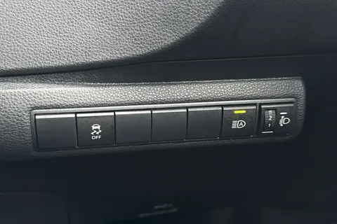 GY72EVN Toyota Corolla 1.8 VVT-h Icon CVT Euro 6 (s/s) 5dr Thumbnail #41