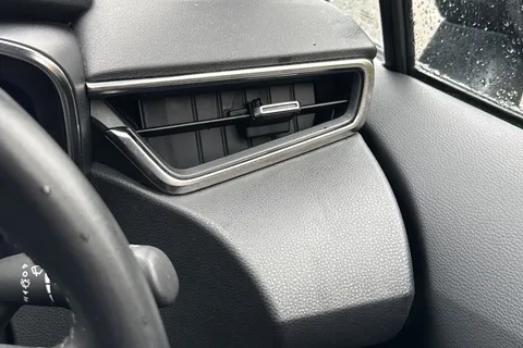 GY72EVN Toyota Corolla 1.8 VVT-h Icon CVT Euro 6 (s/s) 5dr Thumbnail #42