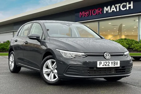 PJ22YBV Volkswagen Golf 1.5 TSI Life Euro 6 (s/s) 5dr Thumbnail #2