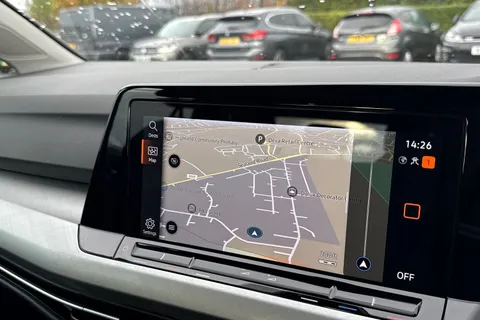 PJ22YBV Volkswagen Golf 1.5 TSI Life Euro 6 (s/s) 5dr Thumbnail #18