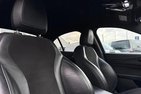 DW17BXZ Alfa Romeo Giulia 2.9 V6 Bi-Turbo Quadrifoglio Auto Euro 6 (s/s) 4dr Thumbnail #25