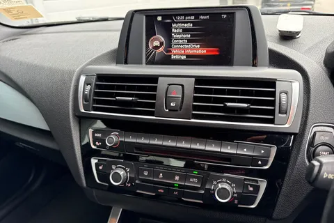 25 of 64 for BMW 2 Series 2.0 220d M Sport Auto Euro 6 (s/s) 2dr