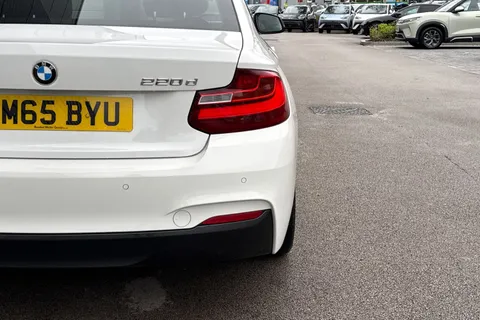 27 of 64 for BMW 2 Series 2.0 220d M Sport Auto Euro 6 (s/s) 2dr