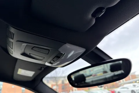 61 of 64 for BMW 2 Series 2.0 220d M Sport Auto Euro 6 (s/s) 2dr