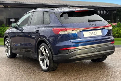 Audi Q4 e-tron 55 Black Edition Auto quattro 5dr 82kWh Thumbnail #3
