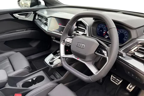 Audi Q4 e-tron 55 Black Edition Auto quattro 5dr 82kWh Thumbnail #14