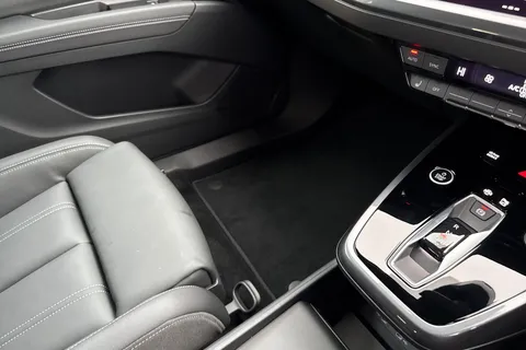 Audi Q4 e-tron 55 Black Edition Auto quattro 5dr 82kWh Thumbnail #20