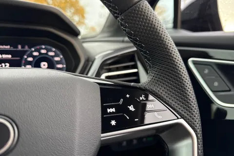 Audi Q4 e-tron 55 Black Edition Auto quattro 5dr 82kWh Thumbnail #26