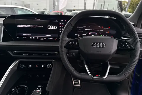  Audi Q5 2.0 TDI Edition 1 Sportback S Tronic quattro Euro 6 (s/s) 5dr Thumbnail #18