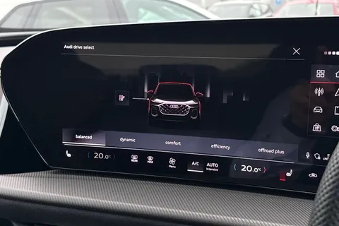  Audi Q5 2.0 TDI Edition 1 Sportback S Tronic quattro Euro 6 (s/s) 5dr Thumbnail #44