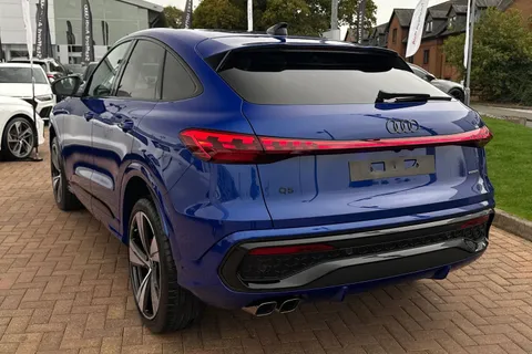  Audi Q5 2.0 TDI Edition 1 Sportback S Tronic quattro Euro 6 (s/s) 5dr Thumbnail #58