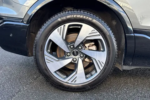 13 of 66 for Audi Q6 E-Tron Q6 SUV S line e-tron quattro 285,00 kW