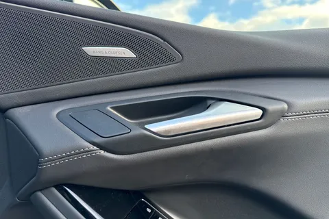 21 of 66 for Audi Q6 E-Tron Q6 SUV S line e-tron quattro 285,00 kW