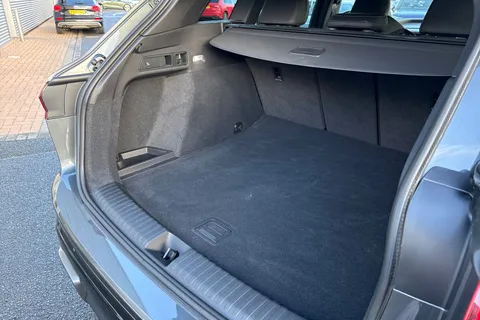 36 of 66 for Audi Q6 E-Tron Q6 SUV S line e-tron quattro 285,00 kW