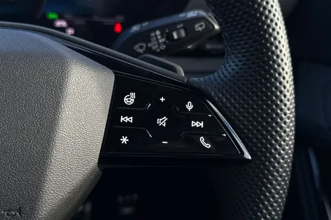 50 of 66 for Audi Q6 E-Tron Q6 SUV S line e-tron quattro 285,00 kW