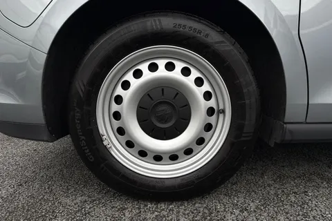 DC74FSZ Volkswagen Id. Buzz Cargo 210kW Commerce 79kWh Auto Thumbnail #11