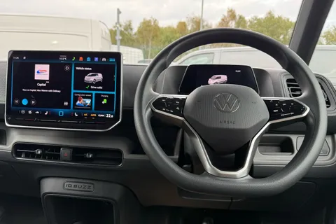 DC74FSZ Volkswagen Id. Buzz Cargo 210kW Commerce 79kWh Auto Thumbnail #18