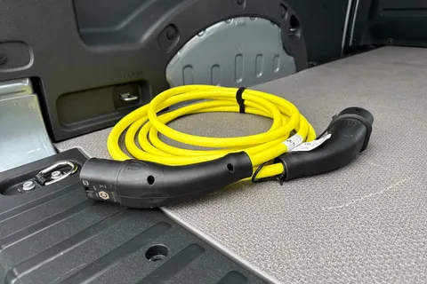 DC74FSZ Volkswagen Id. Buzz Cargo 210kW Commerce 79kWh Auto Thumbnail #34