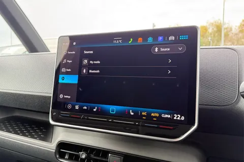 DC74FSZ Volkswagen Id. Buzz Cargo 210kW Commerce 79kWh Auto Thumbnail #47