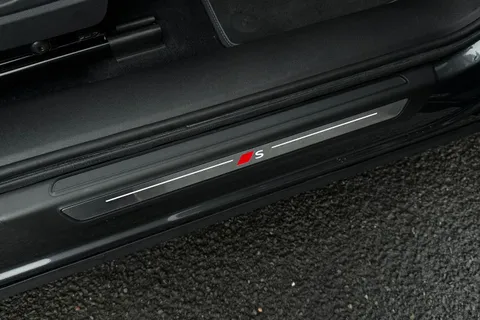 PX75WYZ Audi Q5 SUV S line TDI quattro 204 PS S tronic Thumbnail #44