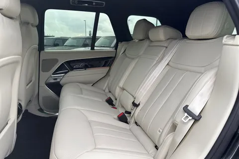 Land Rover Range Rover 3.0 P460e 38.2kWh Edition Auto 4WD Euro 6 (s/s) 5dr Thumbnail #14