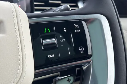 Land Rover Range Rover 3.0 P460e 38.2kWh Edition Auto 4WD Euro 6 (s/s) 5dr Thumbnail #19
