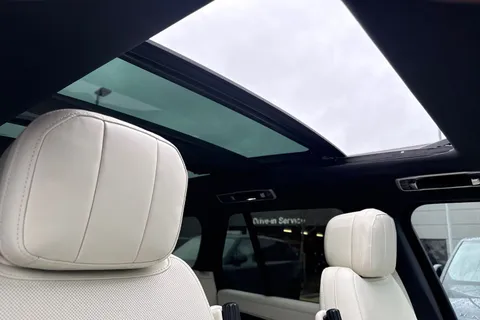 Land Rover Range Rover 3.0 P460e 38.2kWh Edition Auto 4WD Euro 6 (s/s) 5dr Thumbnail #34