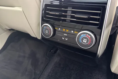 Land Rover Range Rover 3.0 P460e 38.2kWh Edition Auto 4WD Euro 6 (s/s) 5dr Thumbnail #35