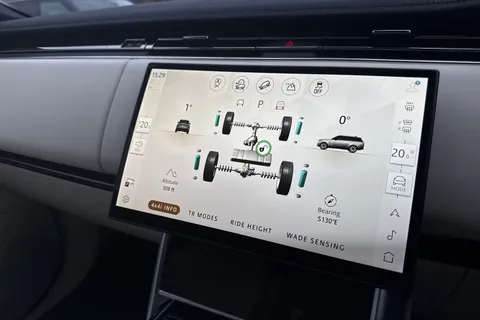 Land Rover Range Rover 3.0 P460e 38.2kWh Edition Auto 4WD Euro 6 (s/s) 5dr Thumbnail #39