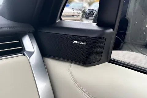 Land Rover Range Rover 3.0 P460e 38.2kWh Edition Auto 4WD Euro 6 (s/s) 5dr Thumbnail #48